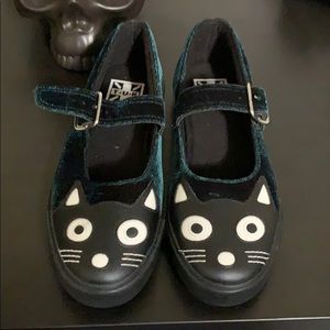 T.U.K. Emerald Green kitty face VLK Mary Janes